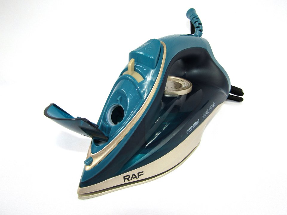 RAF Pro Heat Electric Steam Iron – APP02001