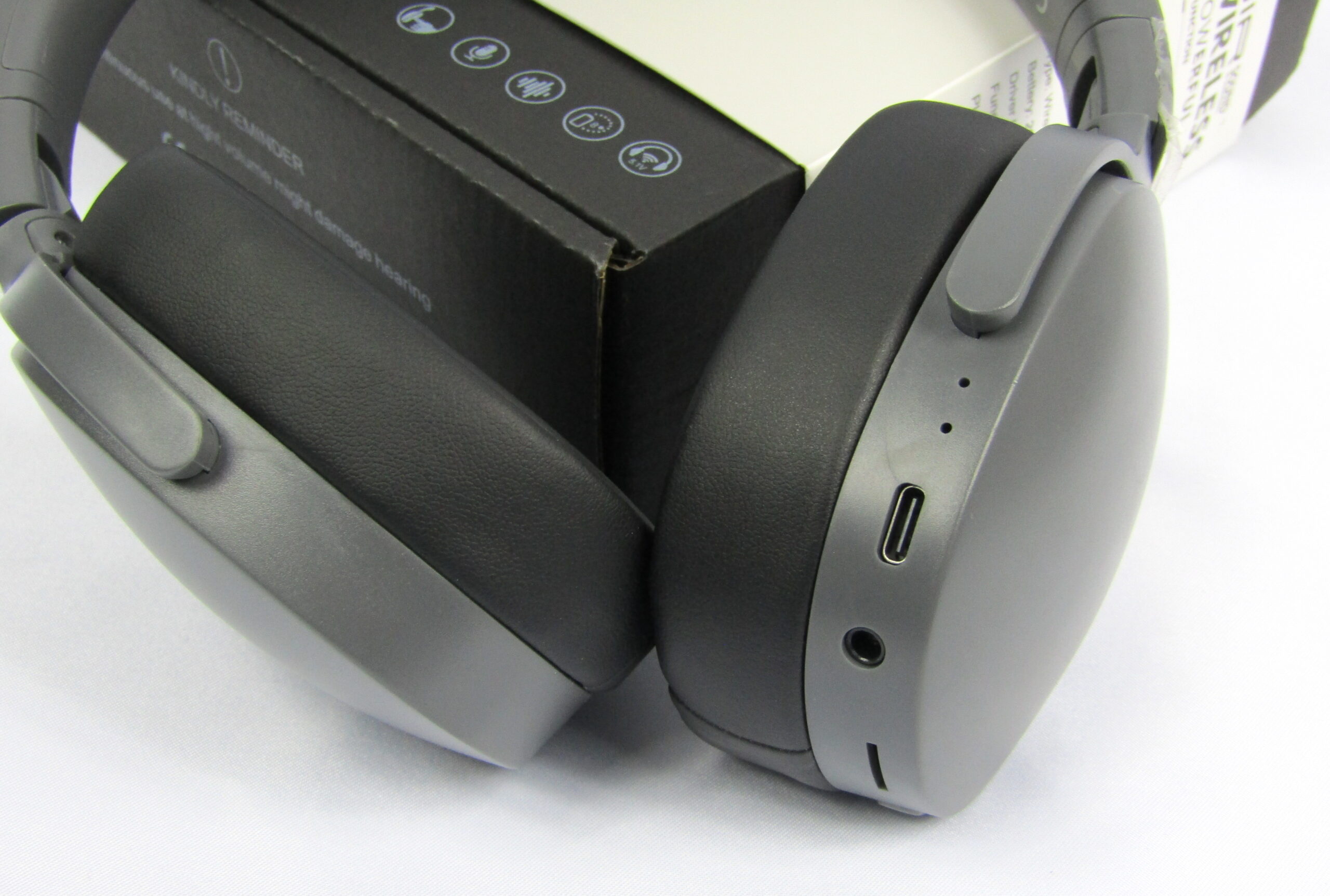 P2961 Noise Cancelling Headphone - ManitMall.com