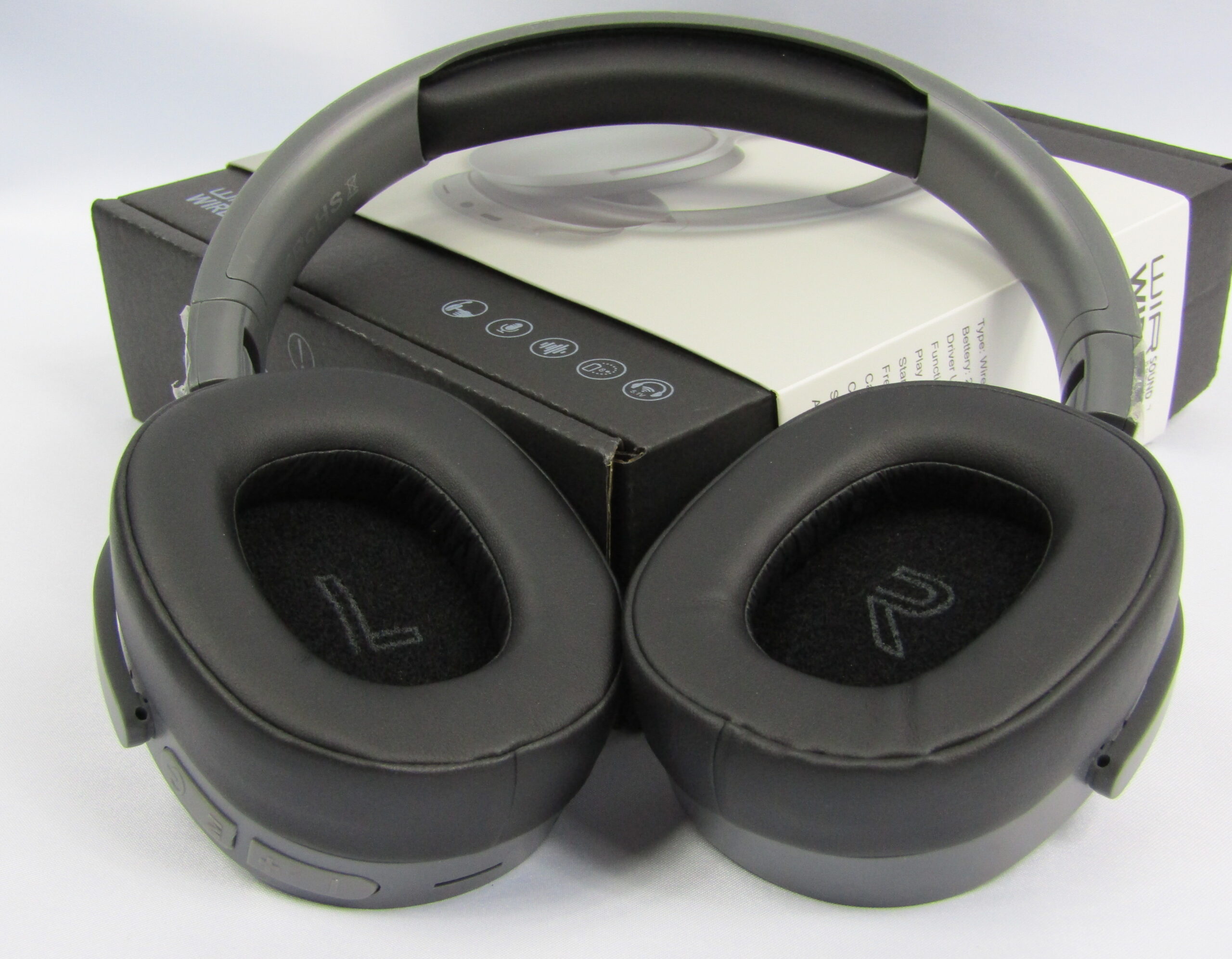 P2961 Noise Cancelling Headphone - ManitMall.com