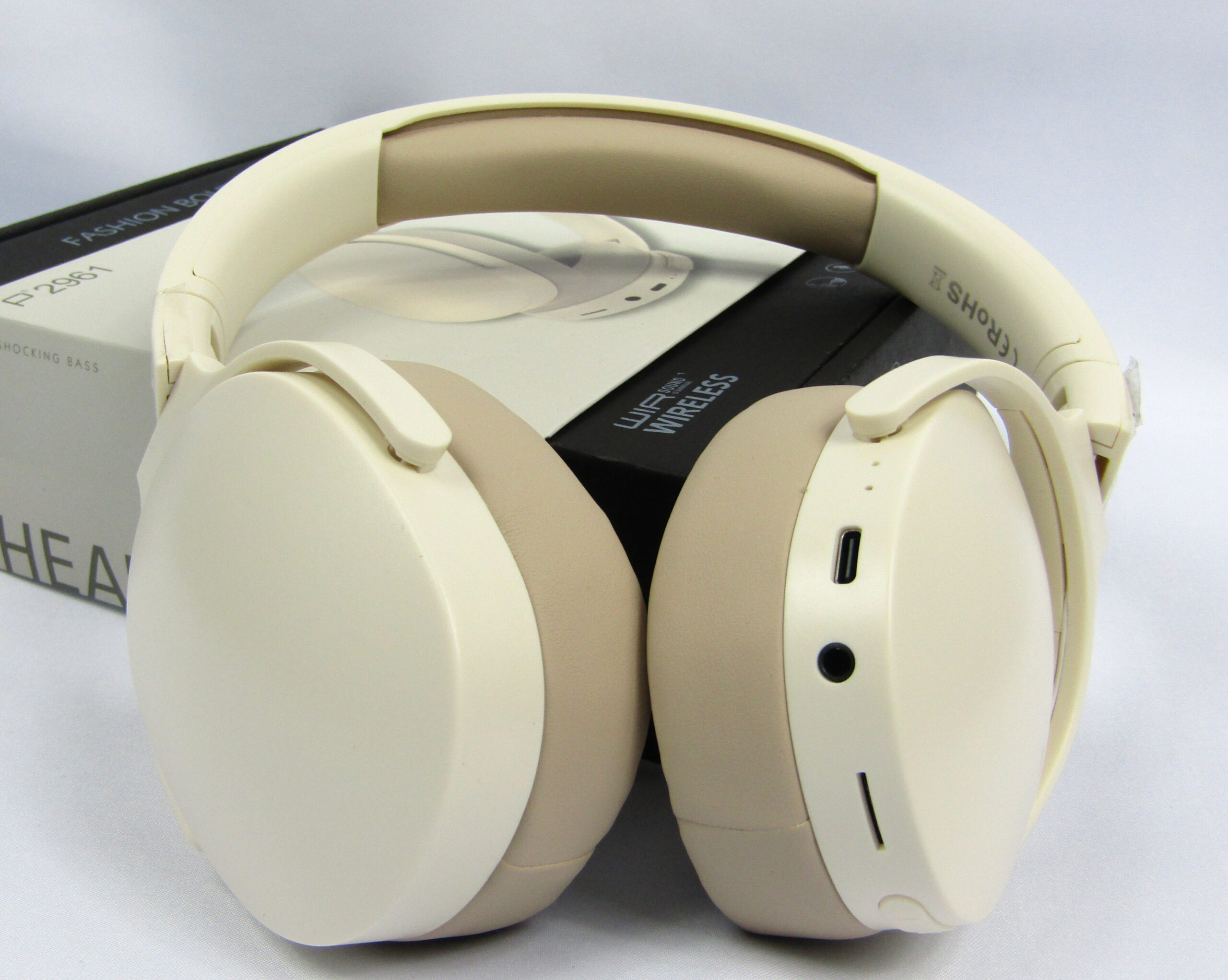 P2961 Noise Cancelling Headphone - ManitMall.com