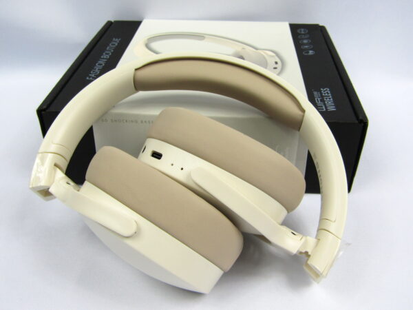 P2961 Noise Cancelling Headphone - ManitMall.com