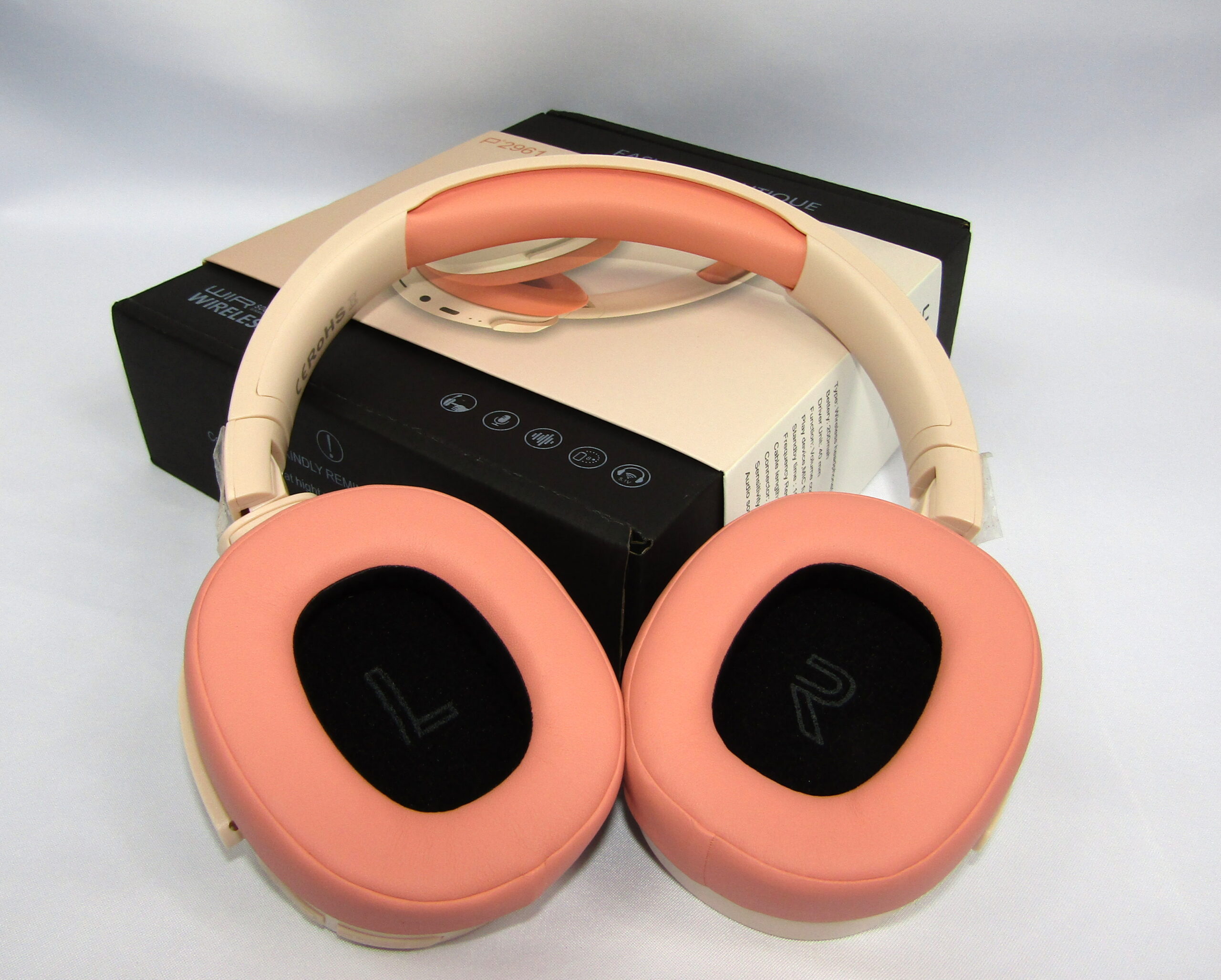 P2961 Noise Cancelling Headphone - ManitMall.com