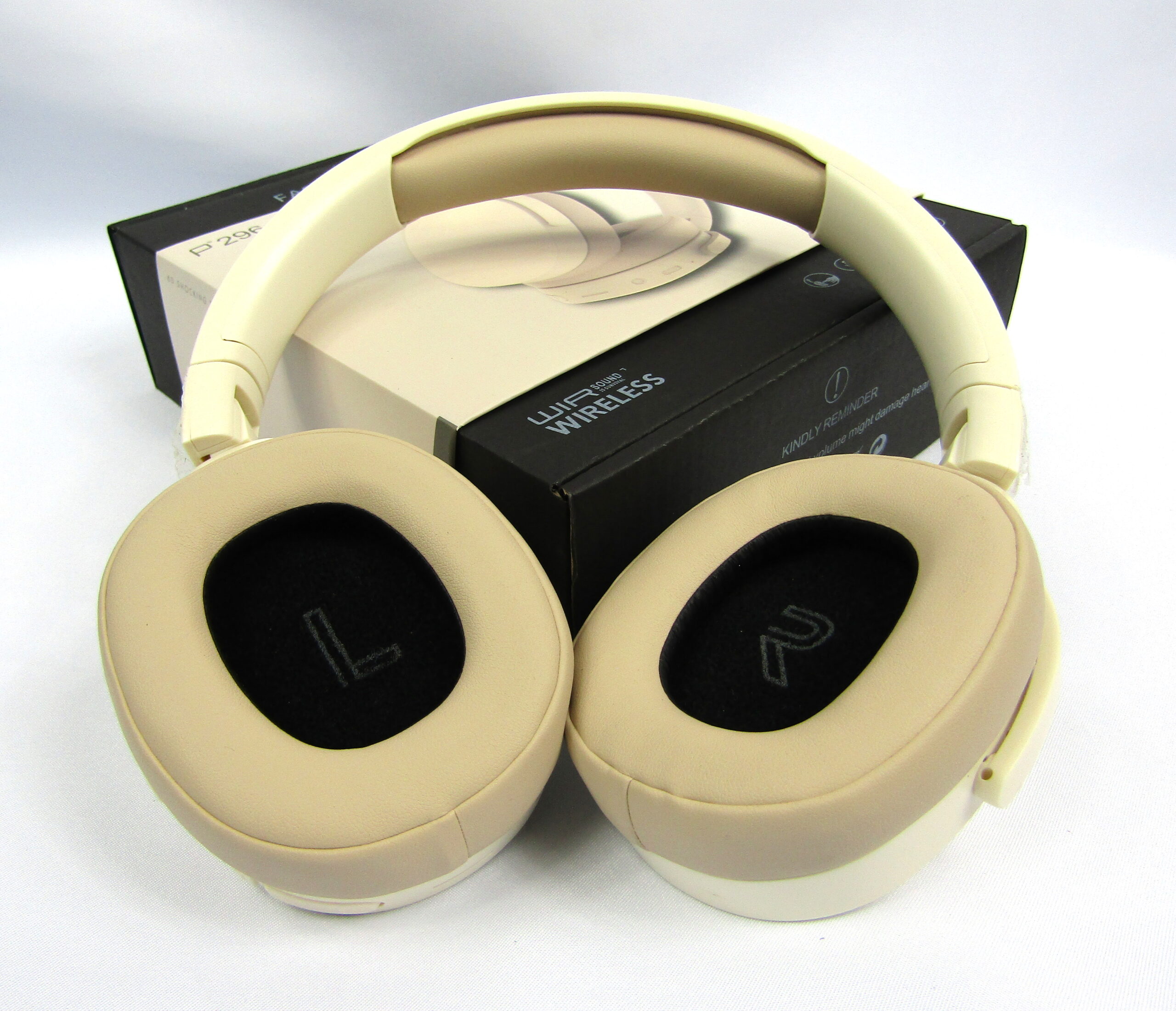 P2961 Noise Cancelling Headphone - ManitMall.com