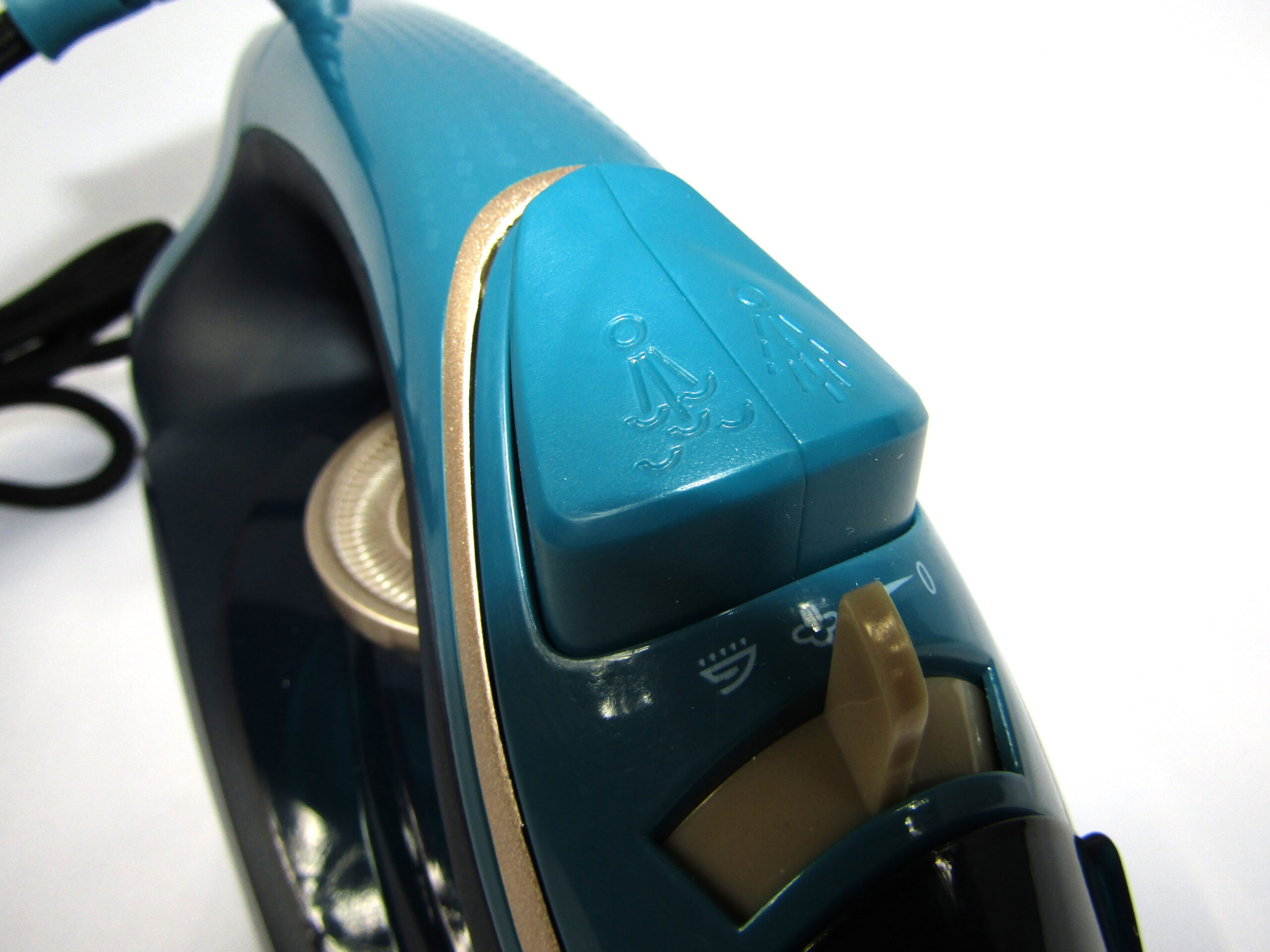 RAF Pro Heat Steam Iron - ManitMall.com